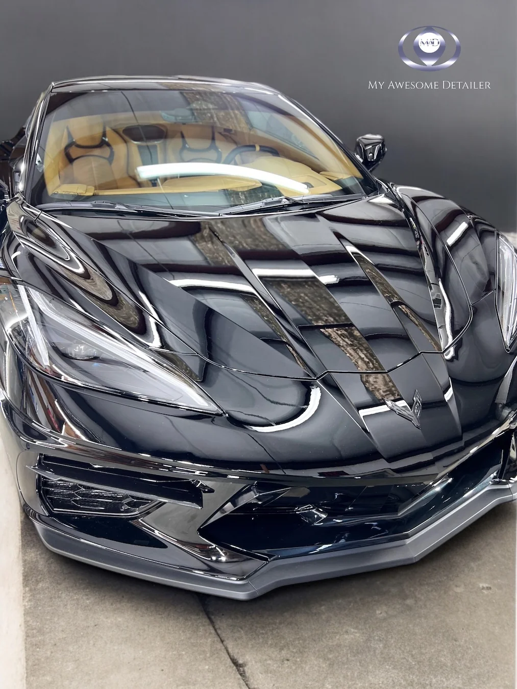 Black Corvette C8